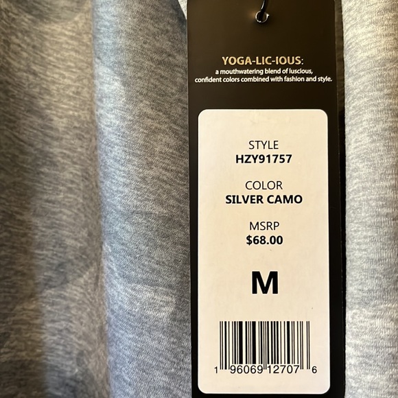 Yogalicious Lux ladies Silver Camo Top Medium NWT - Picture 5 of 9